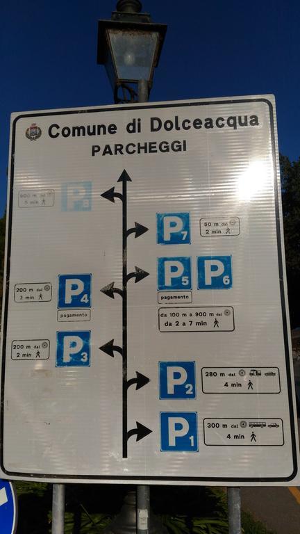Al Ponte Vecchio Lägenhet Dolceacqua Exteriör bild